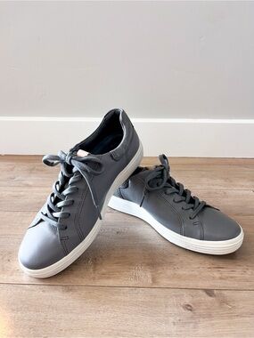 ECCO Men's Soft 7 City Leather Sneakers Titanium US 5